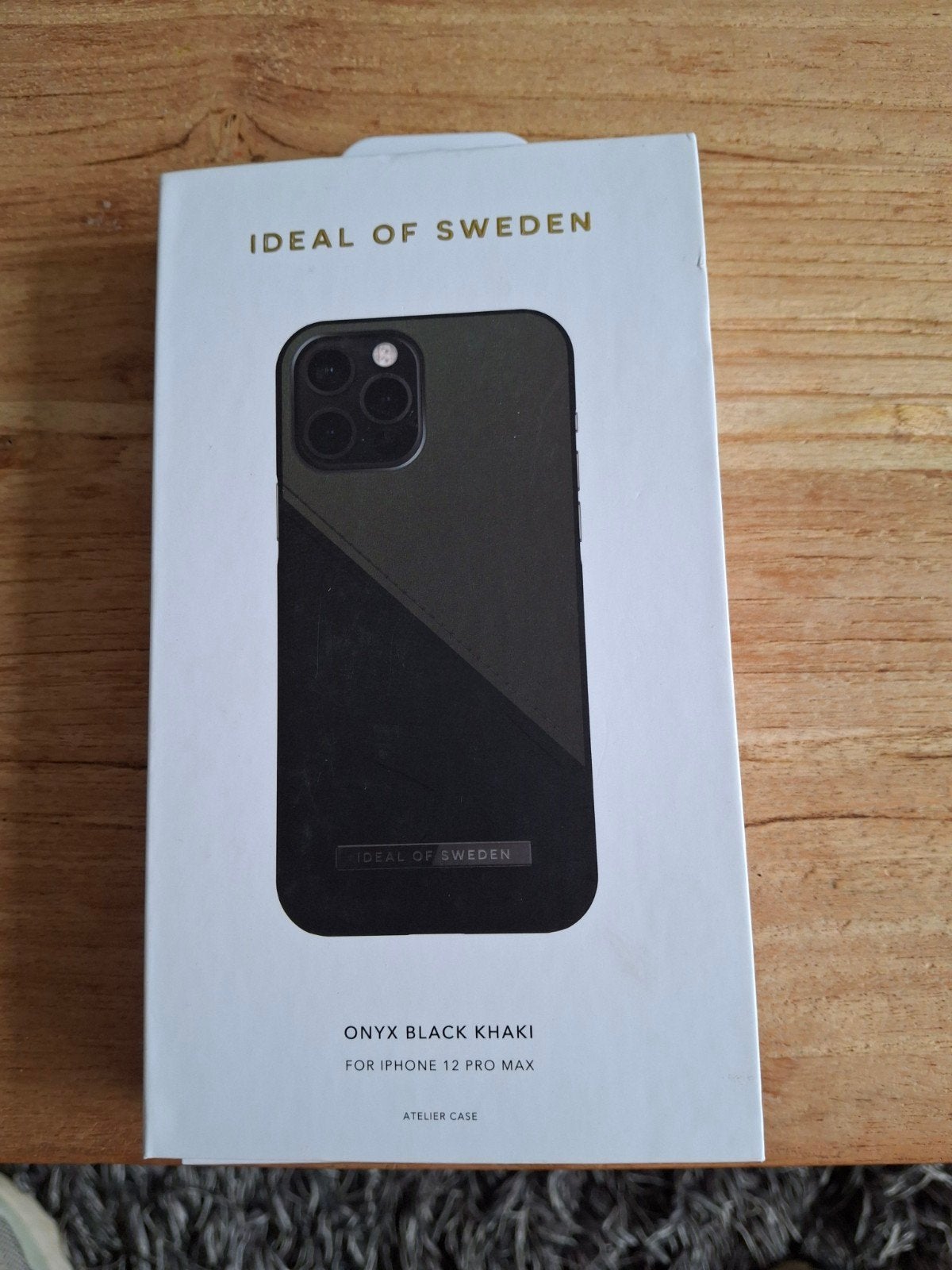 Sweden Atelier Case Onyx Black Khaki iPhone 12 Pro M, Nieuw, Meerkleurig, IPhone 12 Pro Max, Kunststof