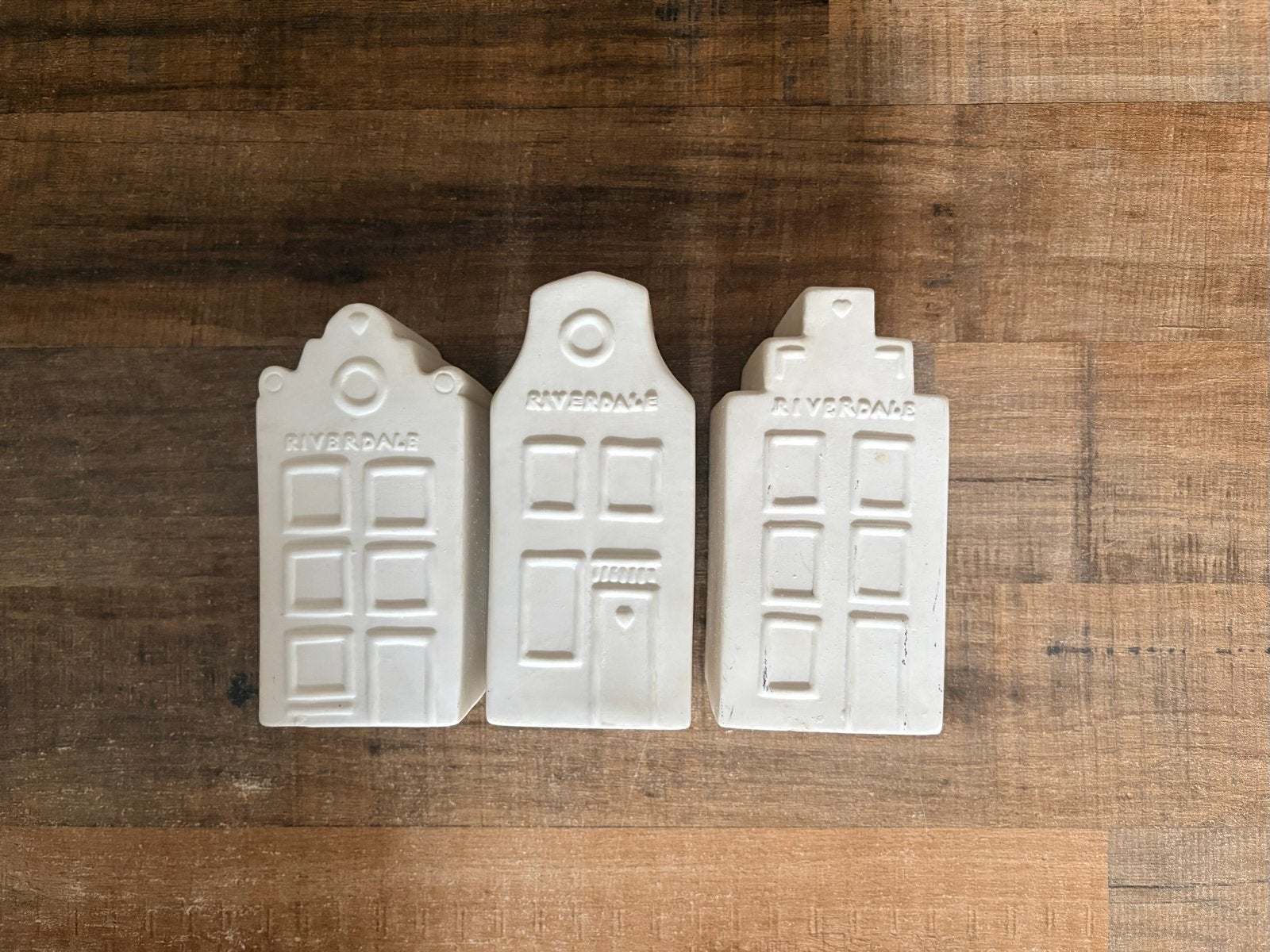 Riverdale grachtenpandjes spaarpotten - set van 3, Ophalen, Gebruikt, Modern, Wit