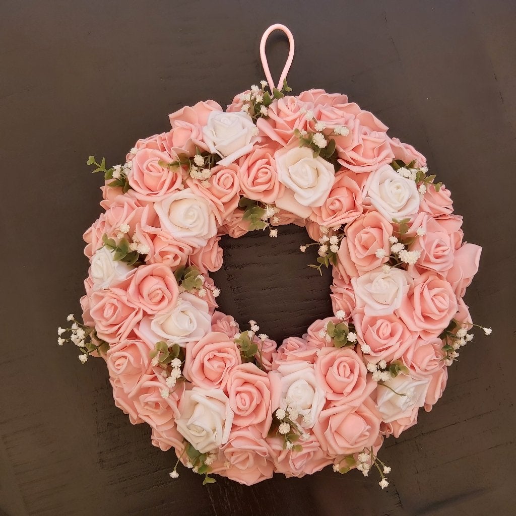 Rozen bloemenkrans met licht roze wit handgemaakt., Ophalen of Verzenden, Nieuw