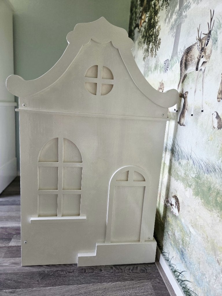 Prachtig huisjes meubilair! Ledikant, commode & kast!, Ophalen, Zo goed als nieuw, Jongetje of Meisje