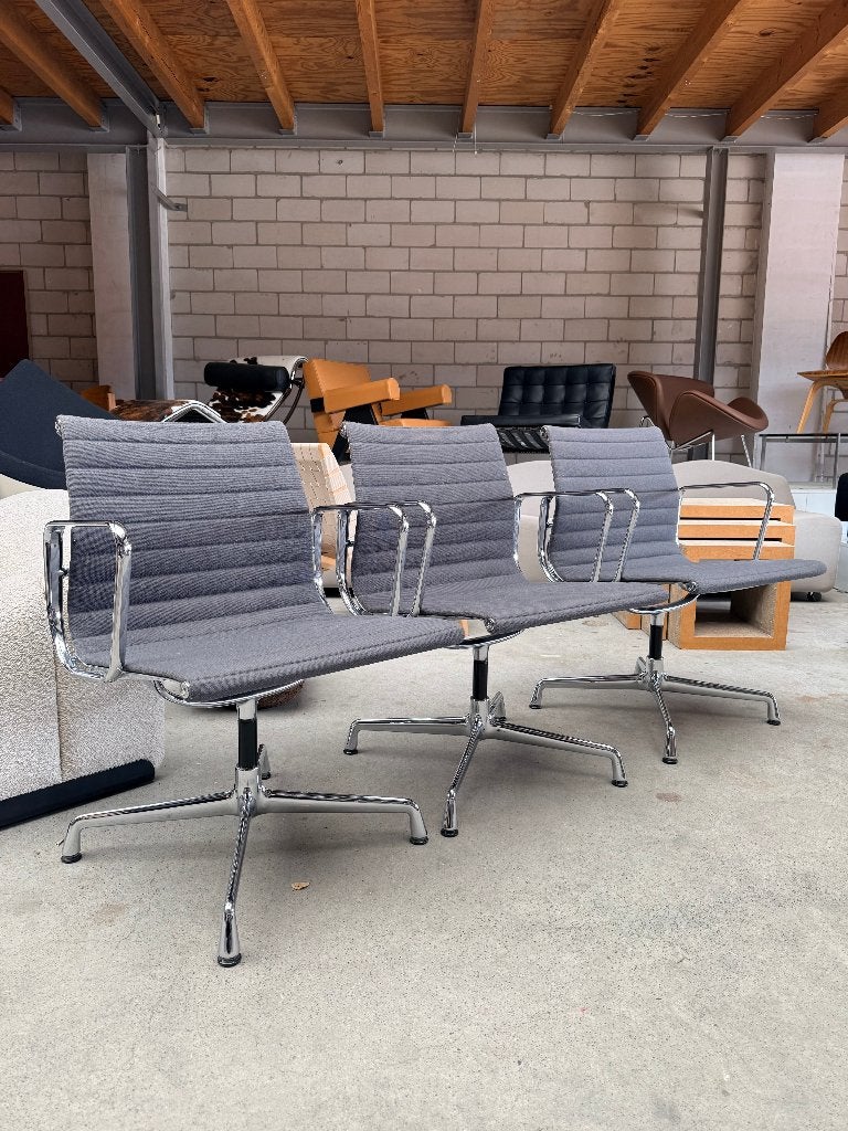 Vitra Eames EA108 chrome/grijs (voorraad: 7), Ophalen, Gebruikt, X, Grijs