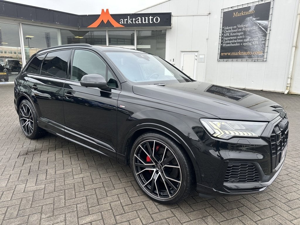 Audi Q7 55 TFSI quattro competition plus Massage 7 Persoons, Auto's, Automaat, Dealer onderhouden, Gebruikt, 2995 cc