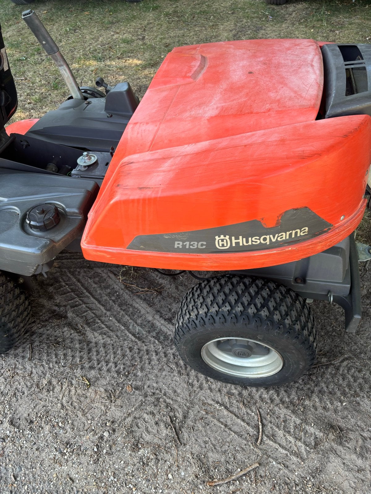 Husqvarna R13C Zitmaaier -  Grasmaaier, Ophalen, Cirkelmaaier, Gebruikt, Benzine-grasmaaier