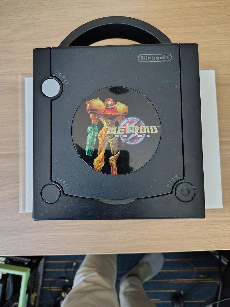 Gamecube (Metroid Prime versie) met Gameboy Player, Gebruikt, 1 speler, Vanaf 12 jaar, Ophalen