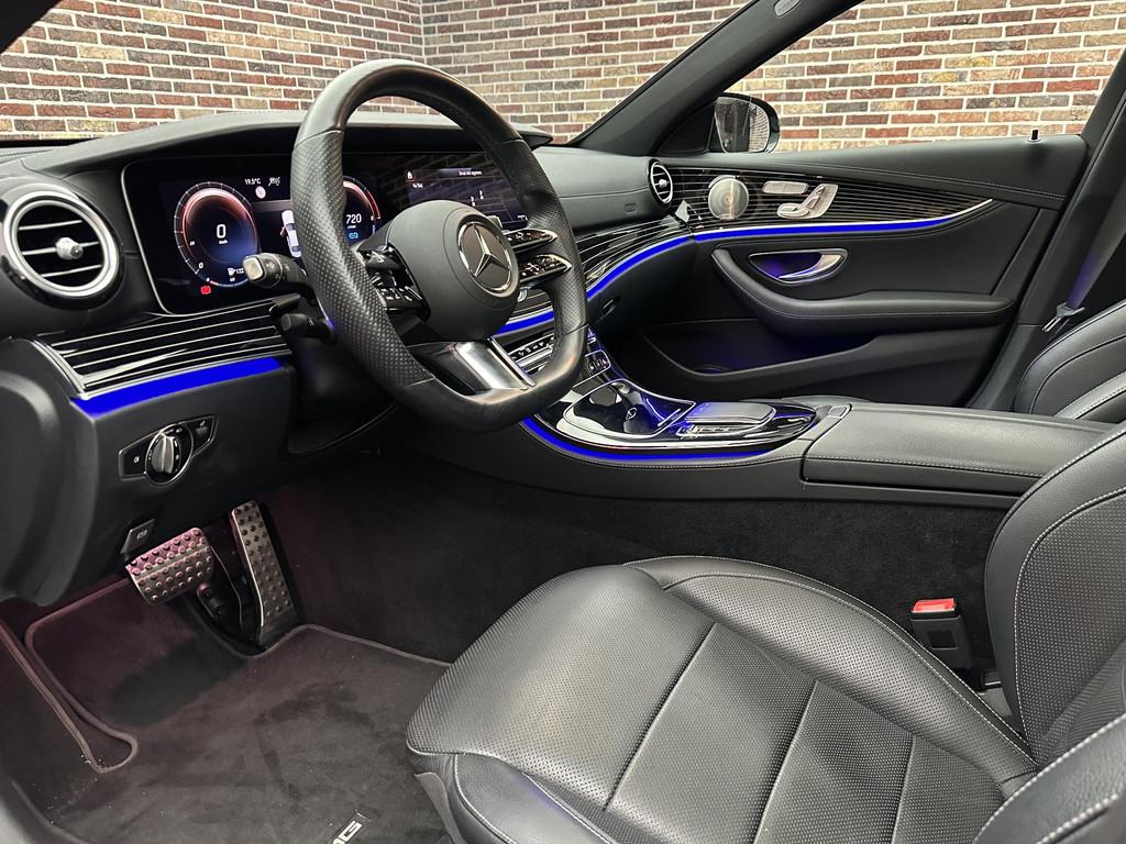Mercedes-Benz E-klasse E300 e AMG Line Bomvol| Pano| Distron, Auto's, Mercedes-Benz, Gebruikt, Euro 6, 4 cilinders, 320 pk