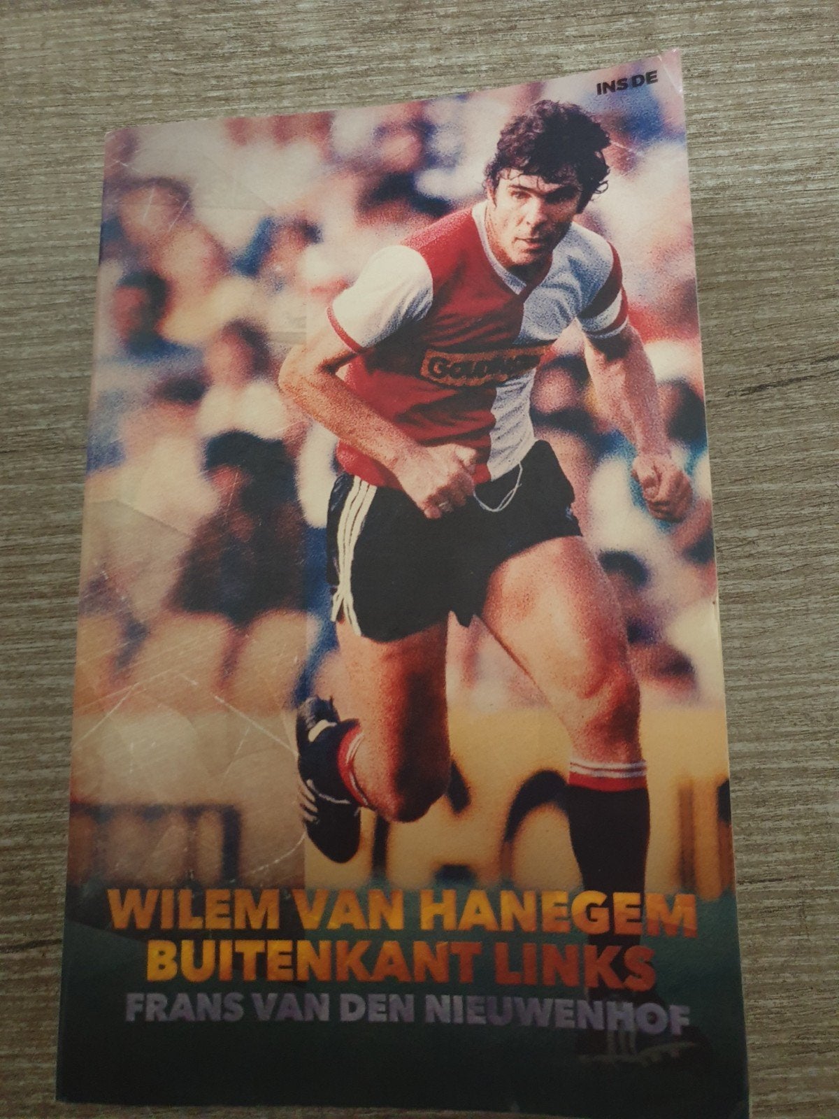 Willem van Hanegem: Buitenkant Links - Voetbalboek, Ophalen of Verzenden, Gelezen, Frans van den Nieuwenhof