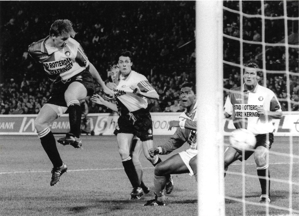 persfoto Piet Bouts 26-10-1996 Feyenoord - FC Utrecht 2x, Verzenden, Zo goed als nieuw, Feyenoord, Poster, Plaatje of Sticker