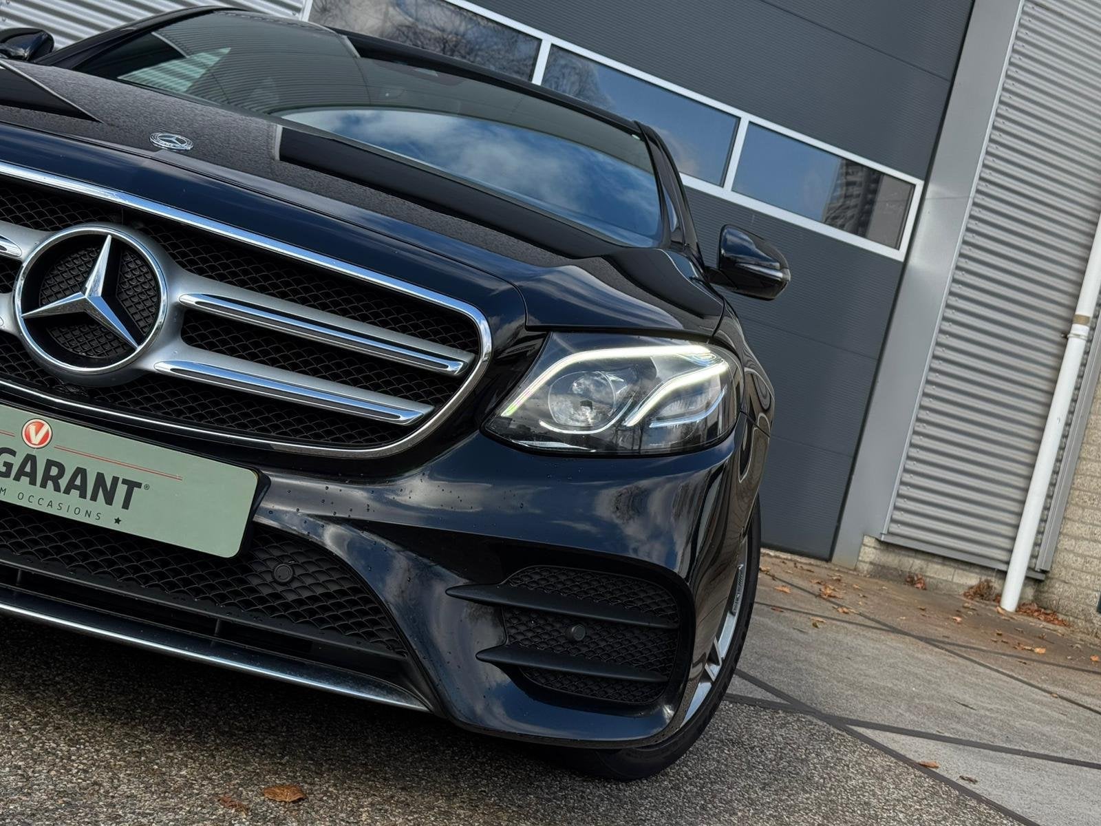 Mercedes-Benz E-klasse 200 Premium Plus |Burmester |Pano |Sf, Automaat, Gebruikt, 4 cilinders, Met garantie (alle)