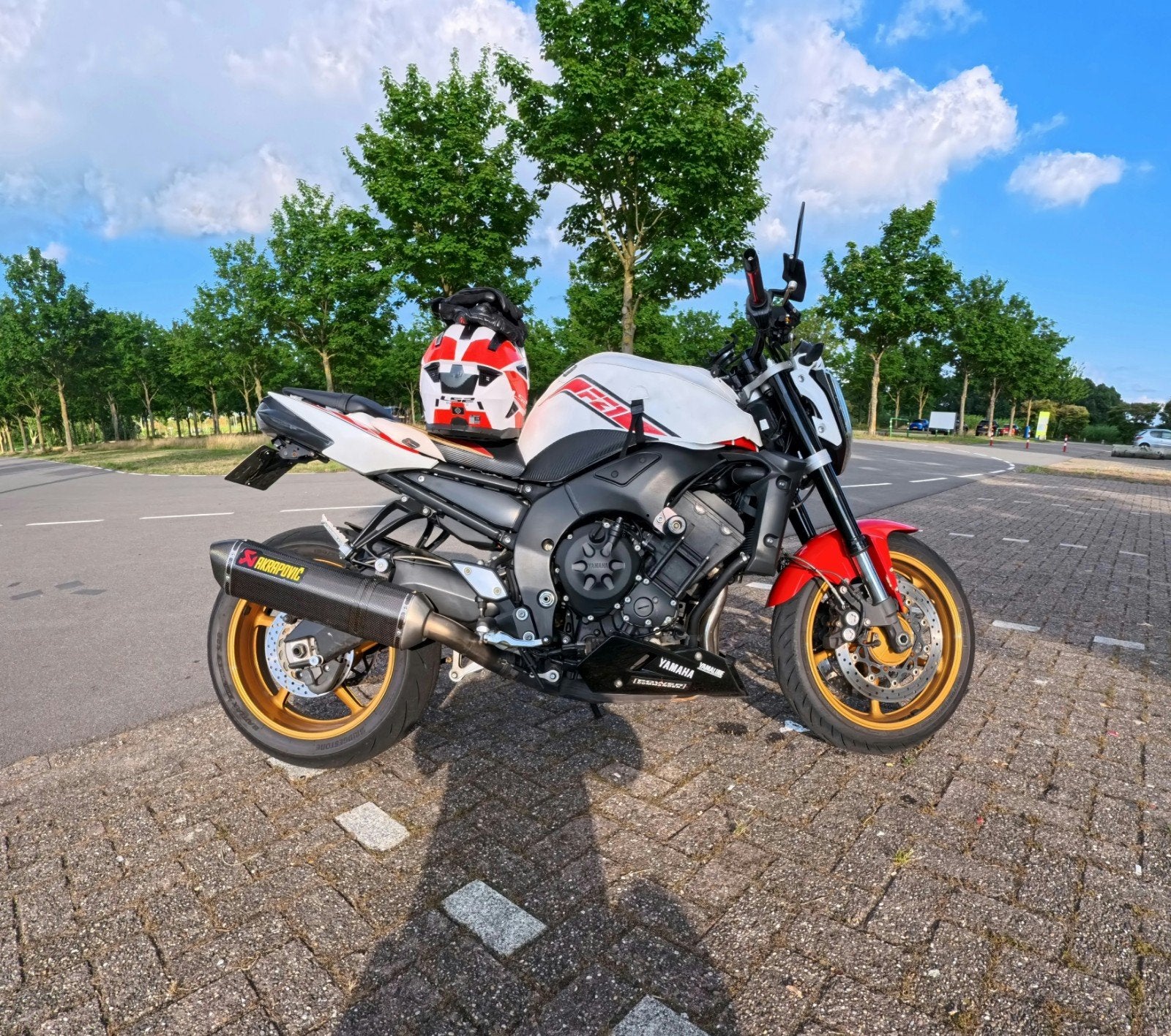 YAMAHA FZ1 SP, 4 cilinders, Motorrijbewijs A, Sportuitlaat, Naked bike