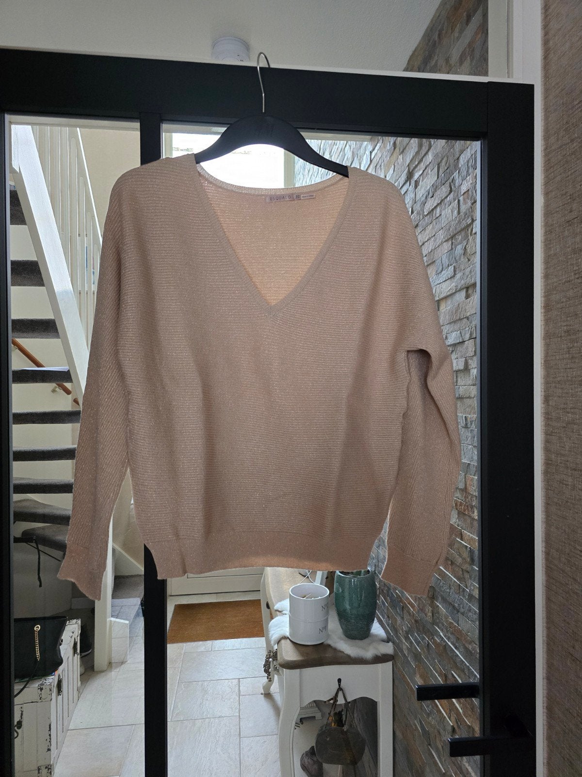 Te koop zalm kleurige dames trui, merk Esqualo, maat M. Staa, Kleding | Dames, Maat 38/40 (M), Esqualo, Oranje, Ophalen of Verzenden