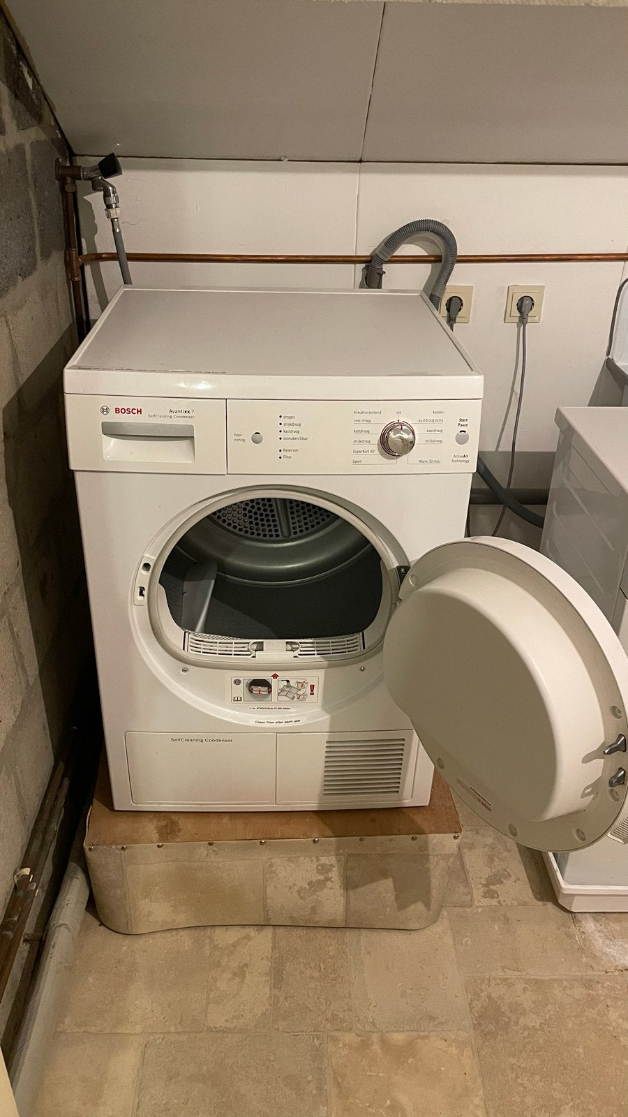 Foto 3 van Bosch Avantixx 7 Condensdroger - Zo goed als nieuw