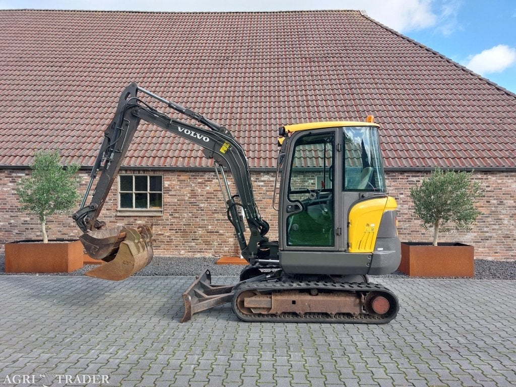 Volvo EC35C, Sijtsema machinehandel b.v., Jan@sijtsema.com, Schipslootweg 13 8487 GK Nijelamer, Graafmachine