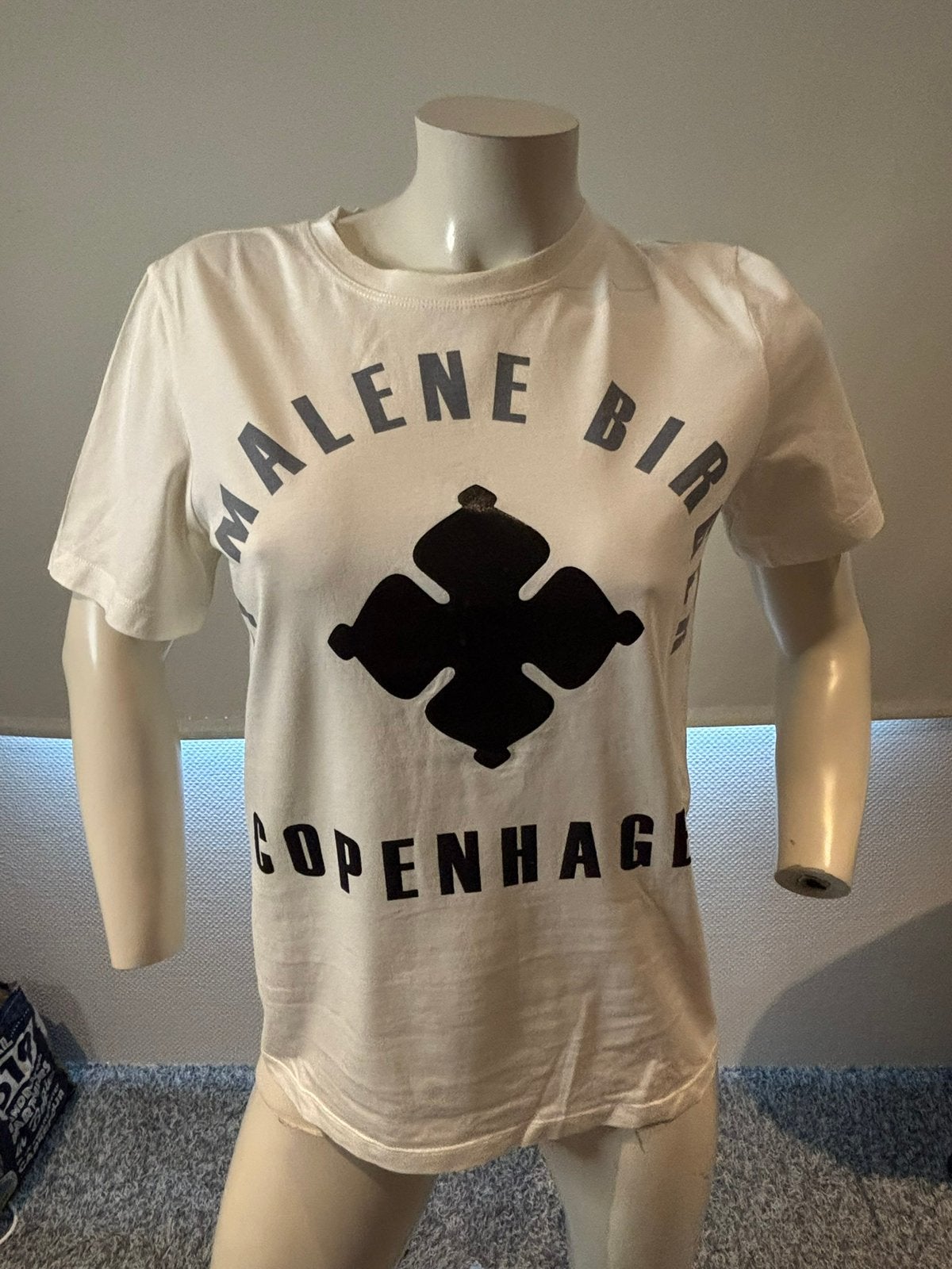 By malene birger shirt met leuke print maat xs, ., Wit, Ophalen of Verzenden, Zo goed als nieuw