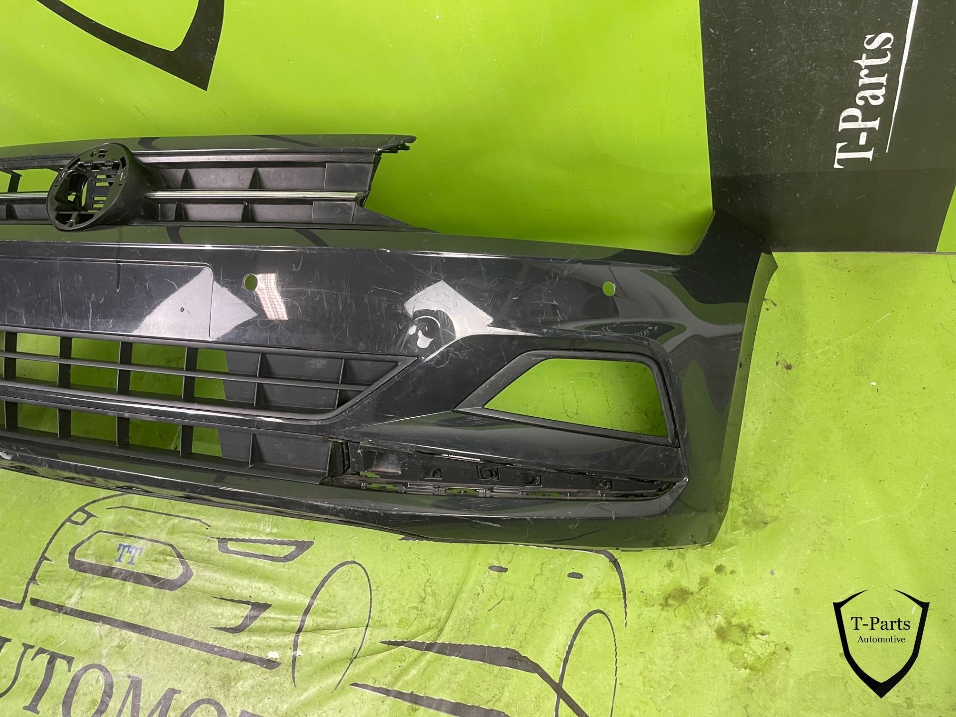 volkswagen polo 2G voorbumper bumper grille rooster, Info@fabrikant.eu, Volkswagen, Ophalen of Verzenden, Bumper