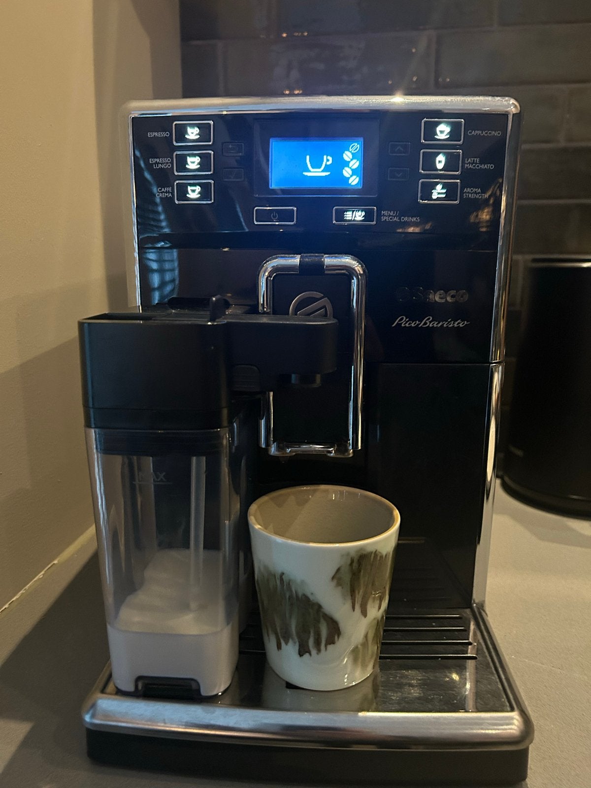 Saeco Pico Baristo koffiemachine (HD8925/01), Afneembaar waterreservoir, Gebruikt, Espresso apparaat, 2 tot 4 kopjes