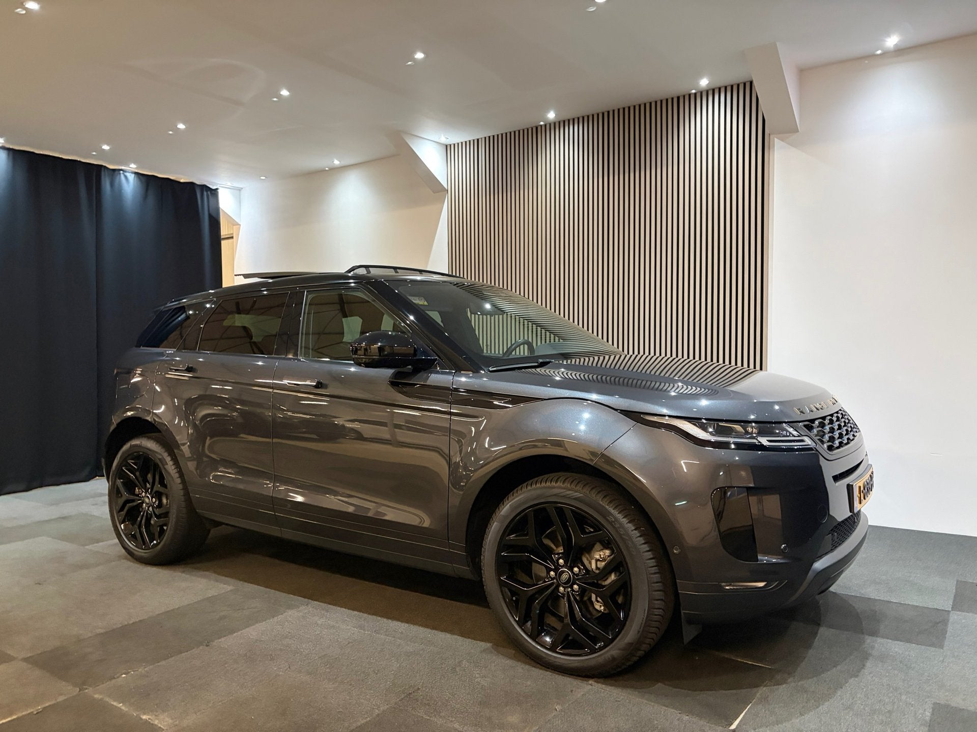 Land Rover Range Rover Evoque 1.5 P300e AWD HSE 309pk Phev A, Auto's, Dealer onderhouden, Vierwielaandrijving, Hybride Elektrisch/Benzine