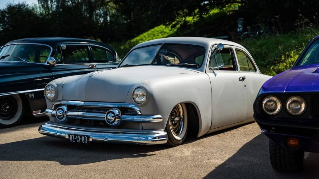 1951 Ford Shoebox Mild Kustom (airride/V8 350), Auto's, Oldtimers, Automaat, Achterwielaandrijving, Overige kleuren, Leder