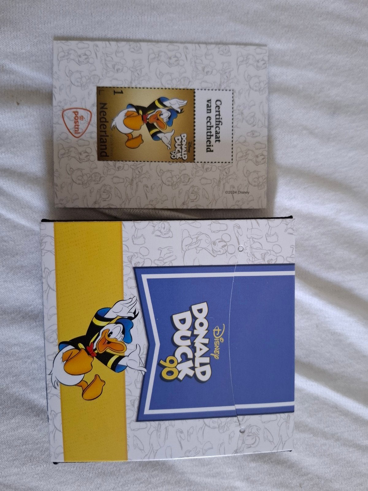 Gouden postzegel Donald Duck 90 jaar, Ophalen of Verzenden, Na 1940, Postfris