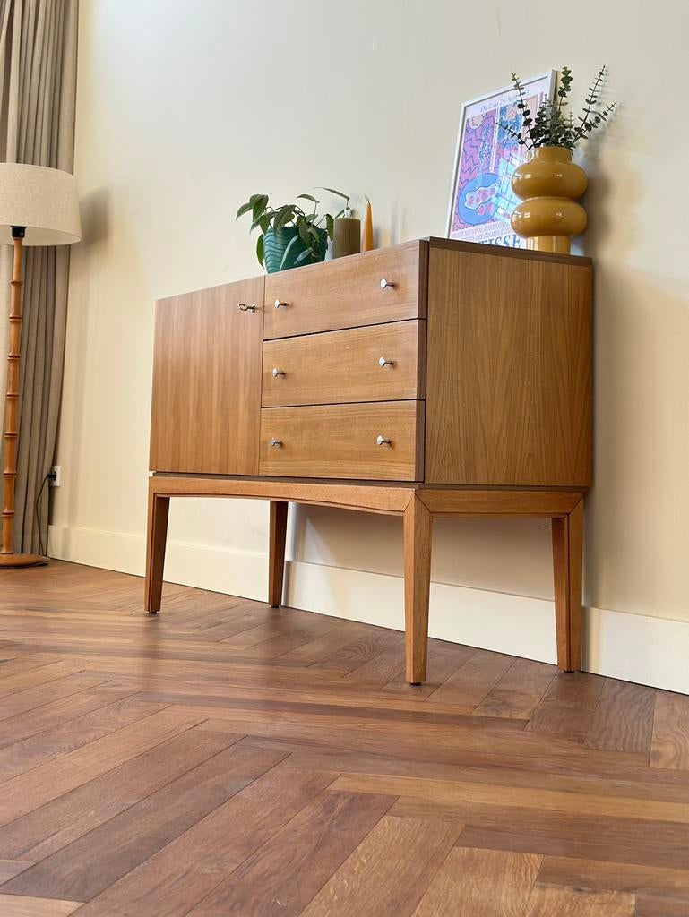 Vintage dressoir Palette sideboard teak hout jaren 50/60/70, Ophalen, Gebruikt, 25 tot 50 cm, Met deur(en)
