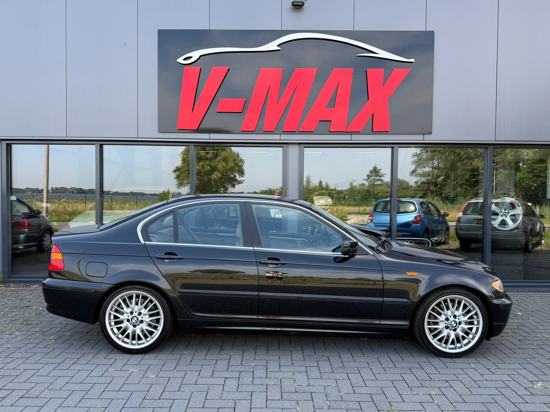 BMW 330xi Special Executive AUT Xenon Leder Stoelvw Navi PDC, Auto's, Automaat, 730 kg, Automatische klimaatregeling, Zwart
