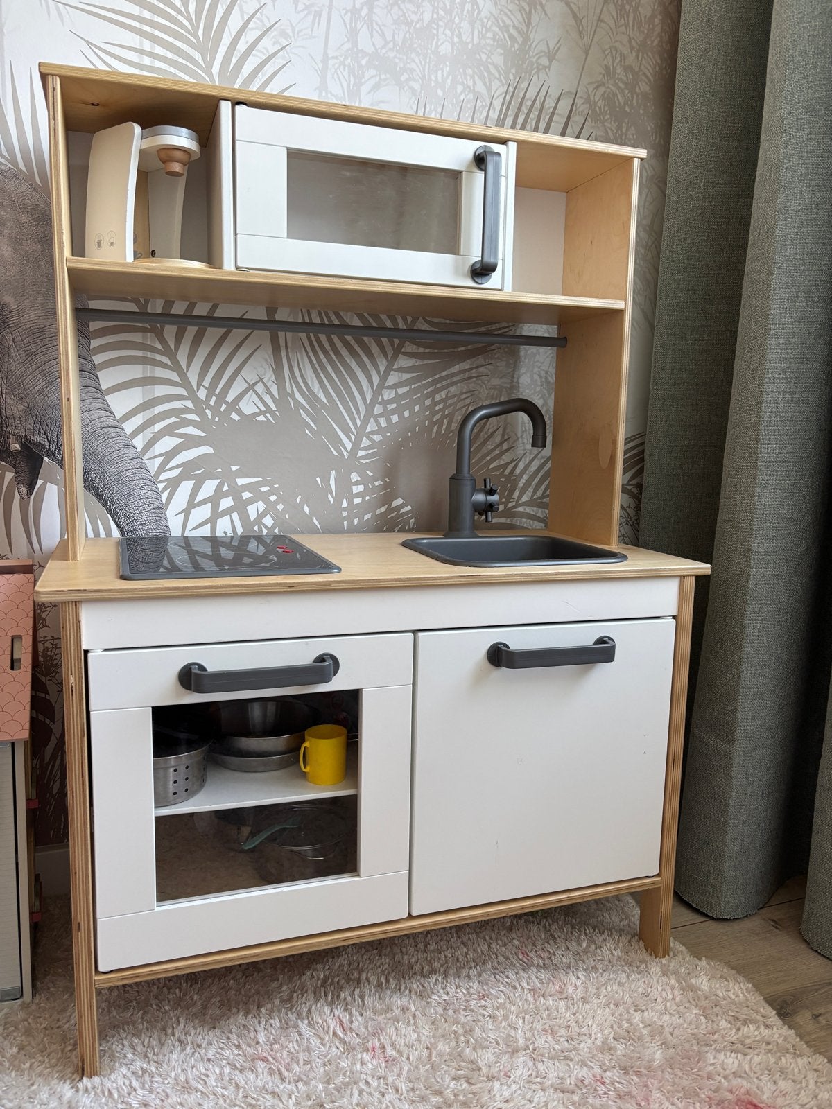 Ikea kinderkeuken met accessoires (pannen, kopjes etc.), Ophalen, Gebruikt, Hout, Speelkeuken