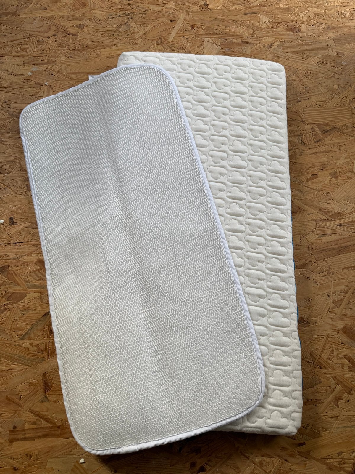 Aerosleep Matras Evolution 40x80 cm - Wiegmatras + Topper, Ophalen, Zo goed als nieuw