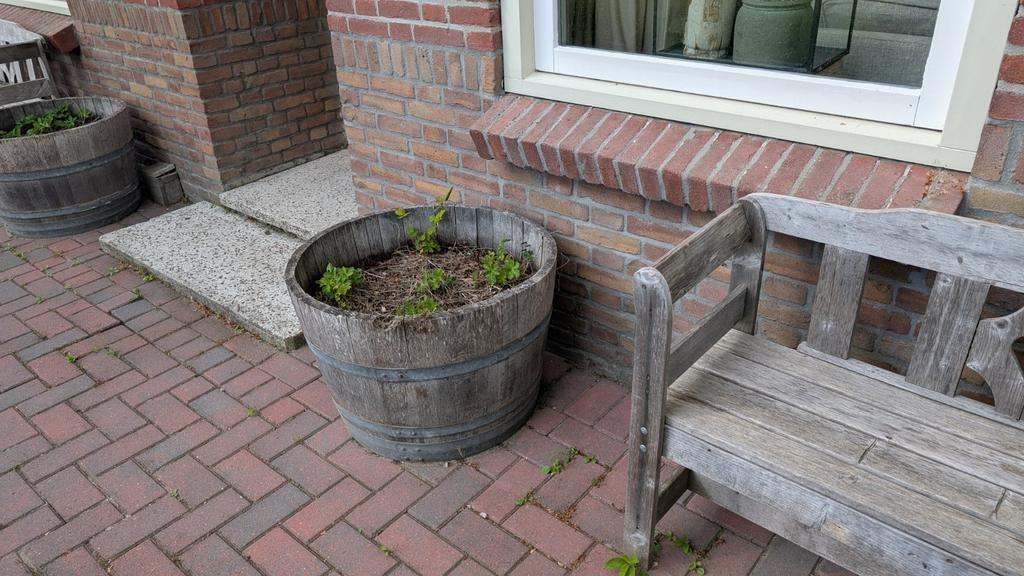 Houten wijnvat bloembak  2 stuks, Gebruikt, Minder dan 60 cm, Rond, Ophalen of Verzenden