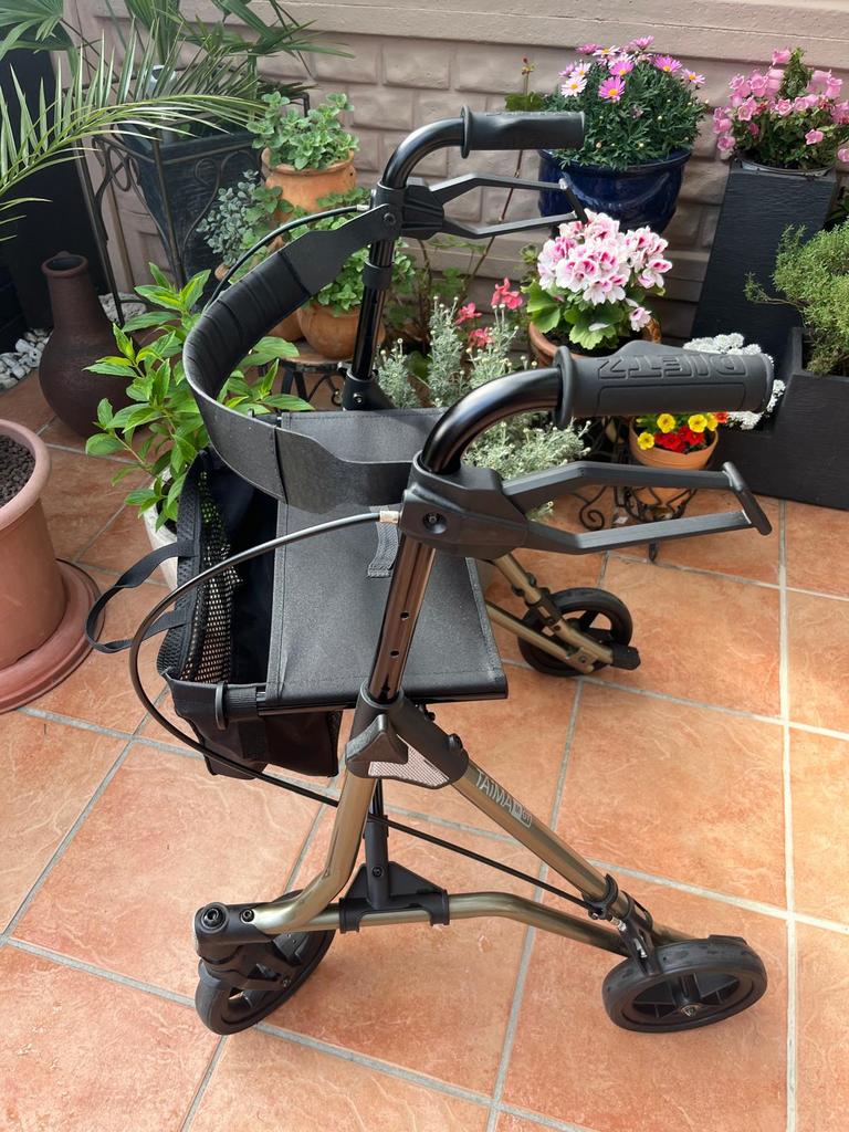 Aluminium Rollator DIETZ licht, Diversen, Ophalen of Verzenden, Zo goed als nieuw