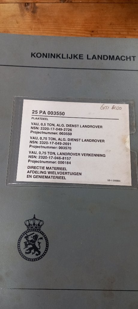 Koninklijke Landmacht Land Rover 3 Werkplaatshandboeken, Ophalen
