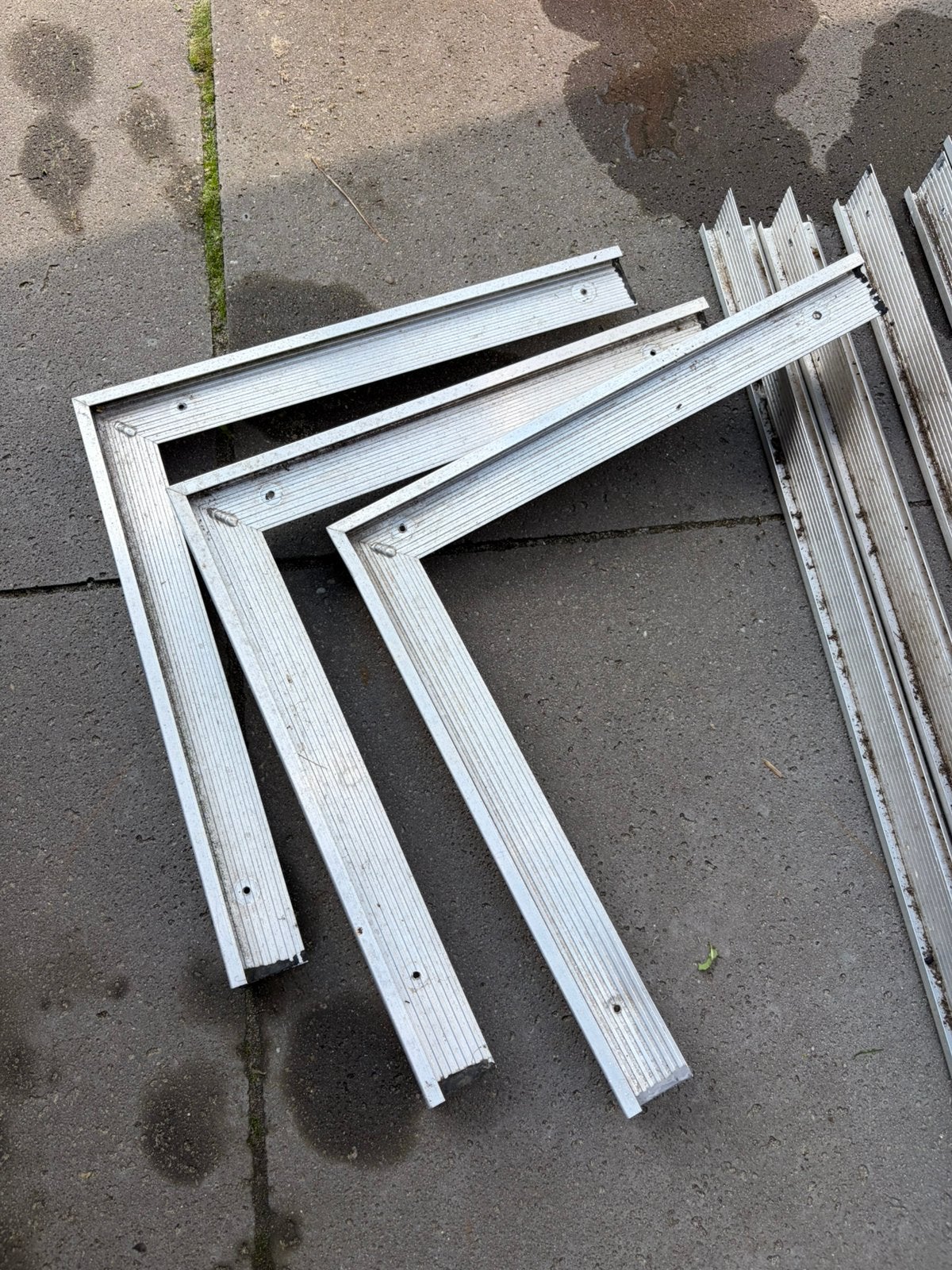 Daktrim aluminium circa 20m met 3 hoeken 45x45mm, Ophalen of Verzenden, Aluminium