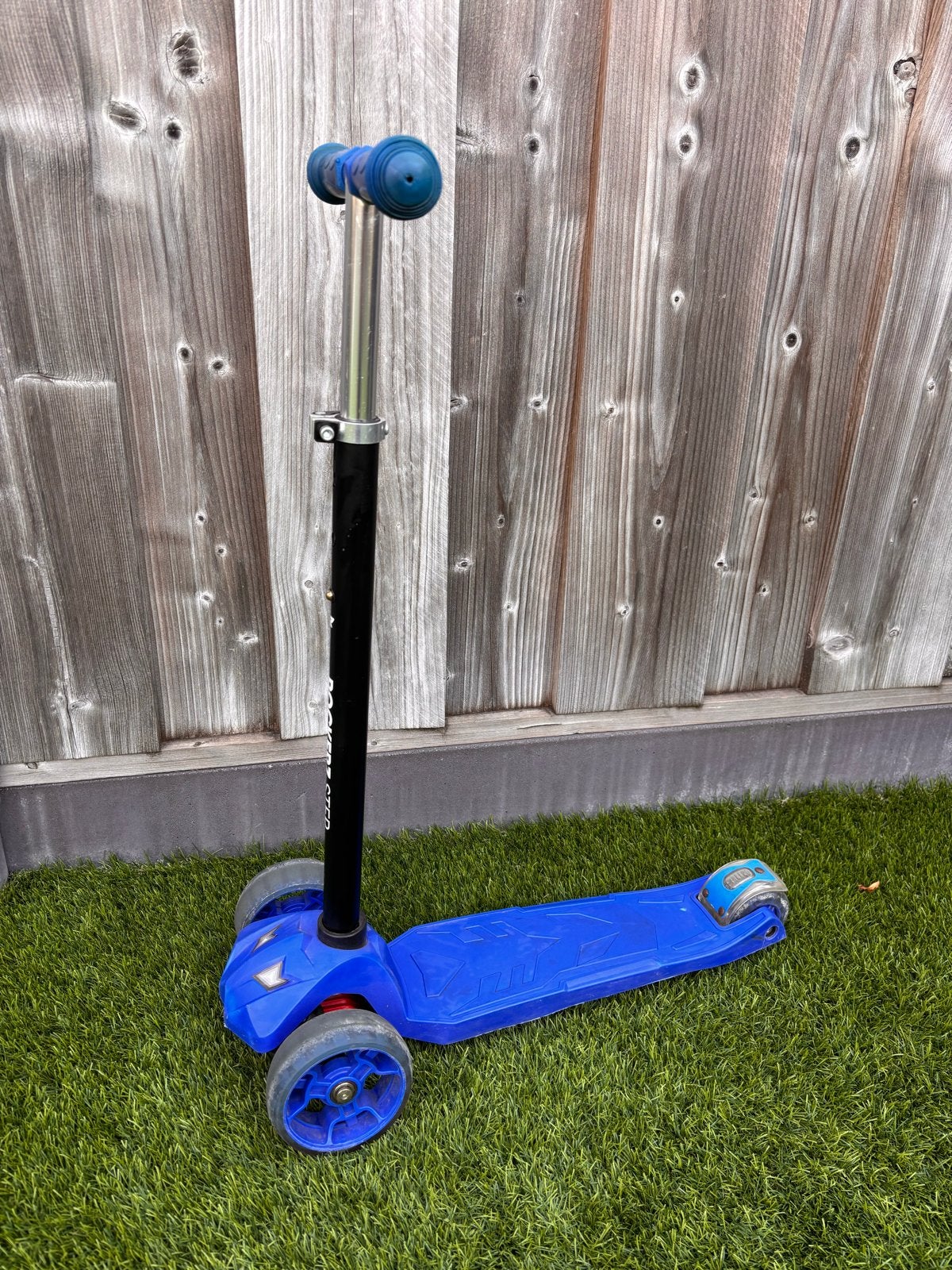 Blauwe Rockerz Step met 3 wielen, Ophalen, Gebruikt, Gewone step