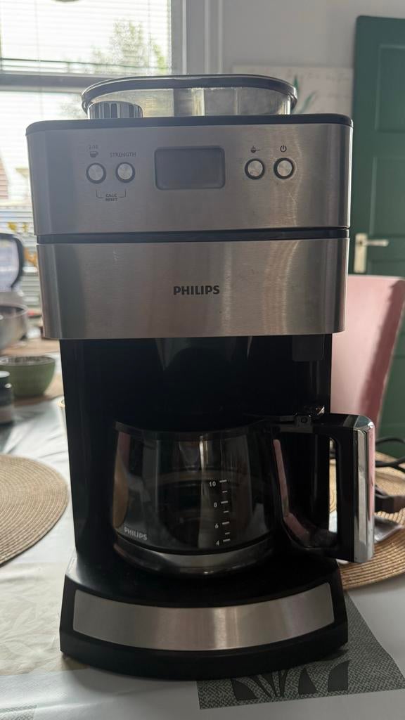 Philips Grind & Brew Koffiezetapparaat met Bonenmaler, Gebruikt, 10 kopjes of meer, Koffiemachine, Koffiebonen