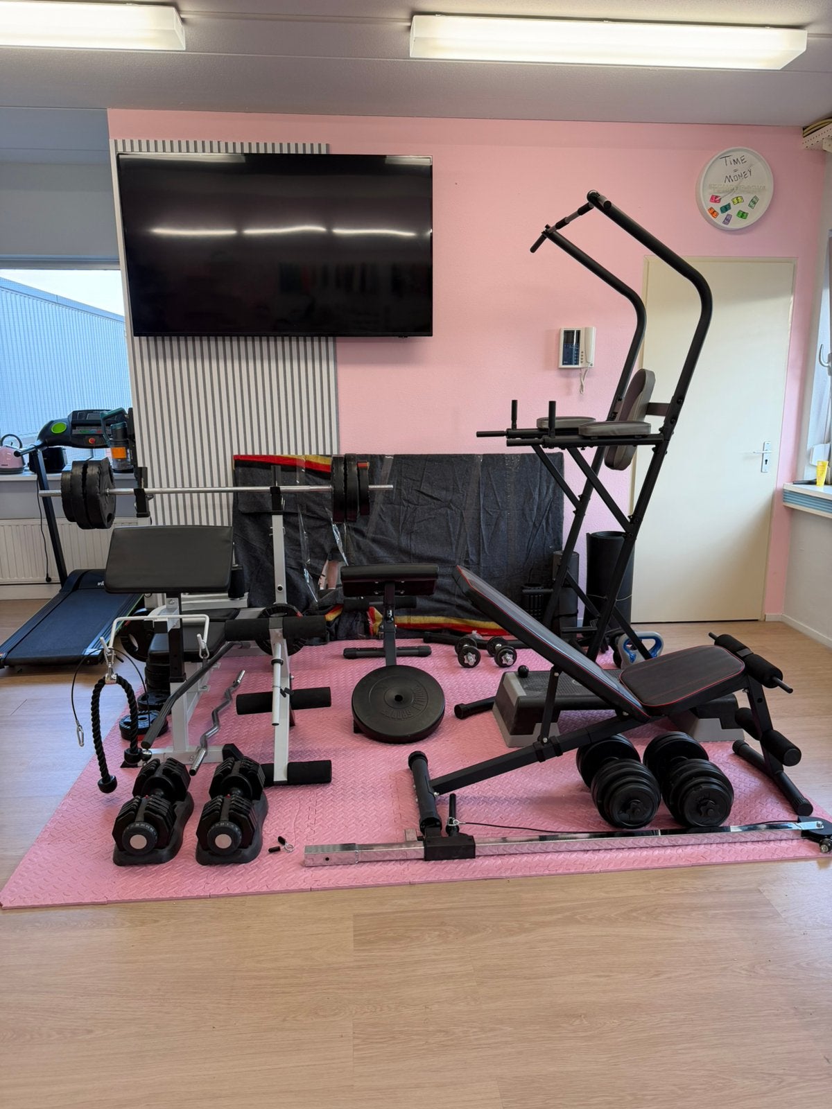 Complete gym set! Inclusief spiegel, matjes & veel meer!, Sport en Fitness, Ophalen, Zo goed als nieuw, Krachtstation