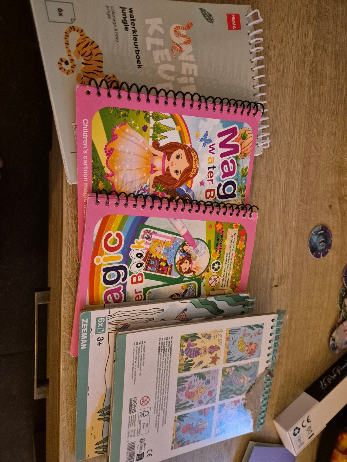 kleurboeken met water - niet perfect, gratis af te halen, Ophalen, Gebruikt, Knutselen