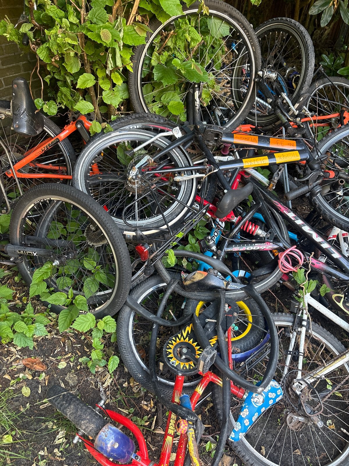 Partij gebruikte fietsen voor onderdelen of opknapbeurt, Fietsen en Brommers, Ophalen of Verzenden, Gebruikt, Velgrem, 20 inch of meer