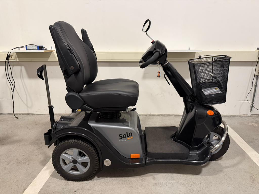 Life and mobility Solo scootmobiel, Ophalen, Life and Mobility, Zo goed als nieuw, 16 km/u of meer