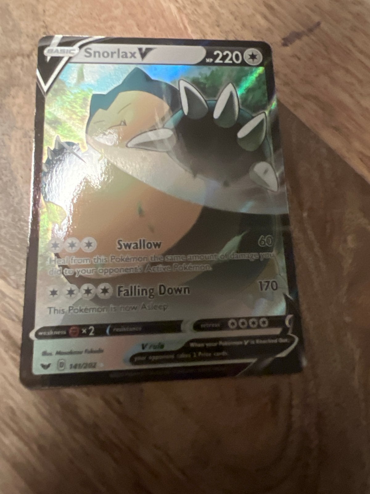 Pokémon Kaart Snorlax V (141/202) - Zo goed als nieuw, Ophalen of Verzenden, Zo goed als nieuw, Losse kaart, Foil