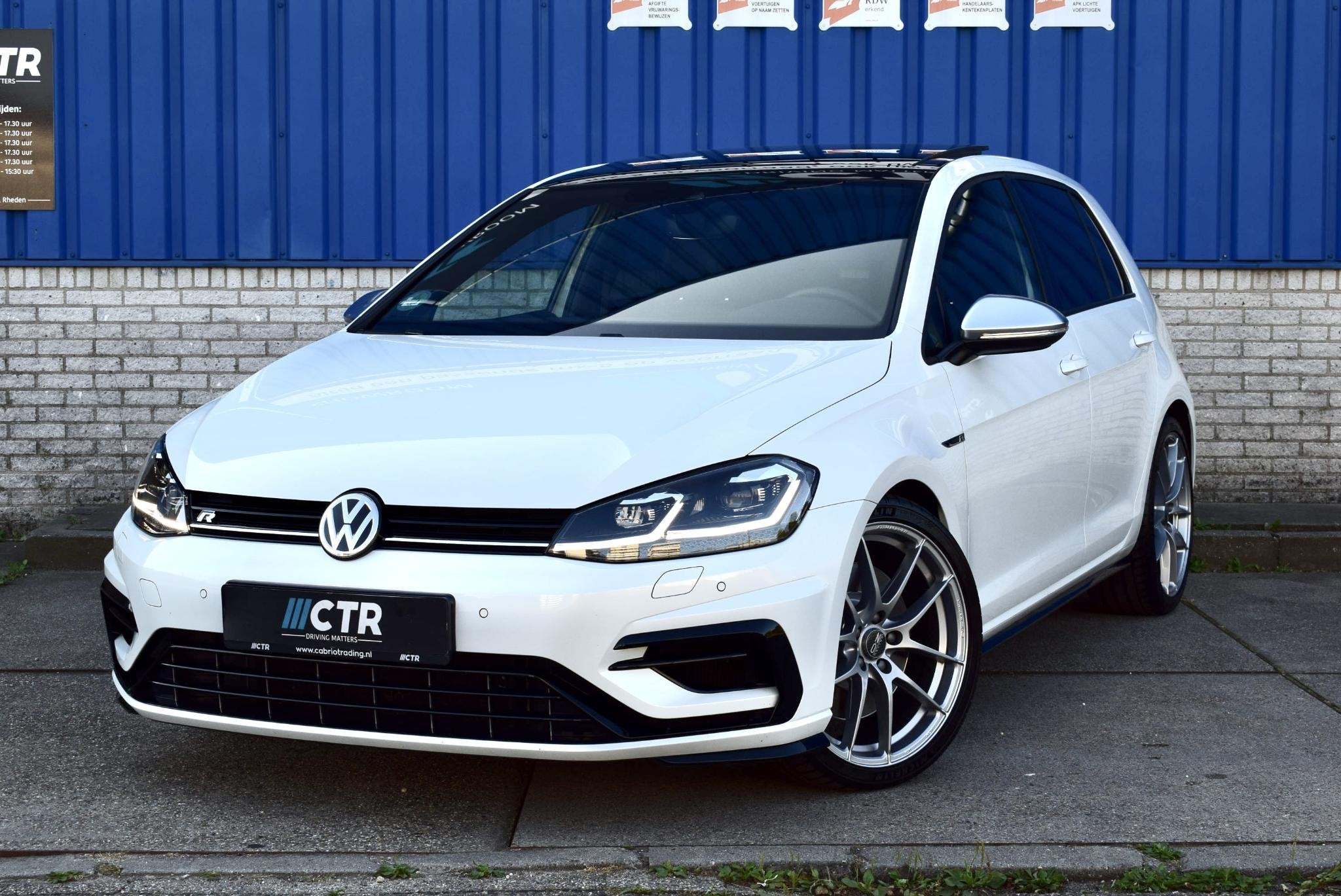 Volkswagen Golf 2.0 R 4motion 310pk Pano Dynaudio DSG, Auto's, Automaat, Gebruikt, Euro 6, 4 cilinders