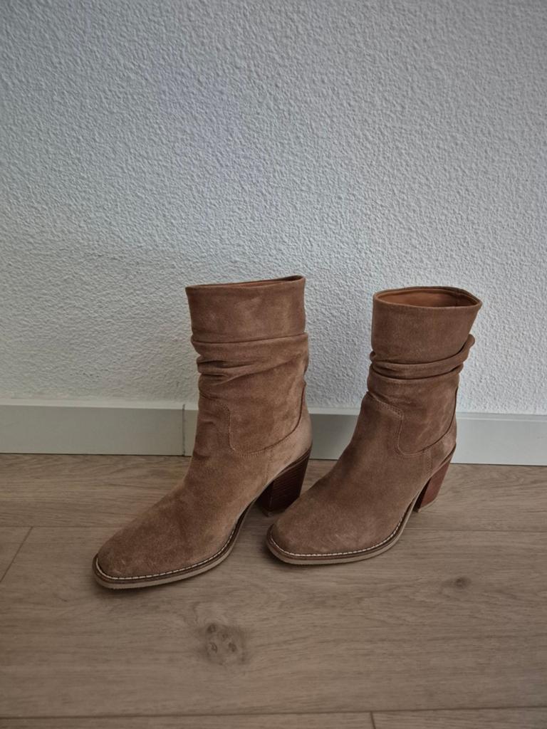 Zo goed als nieuwe enkel laarsjes van Babouche maat 37, Ophalen of Verzenden, Zo goed als nieuw, Zwart