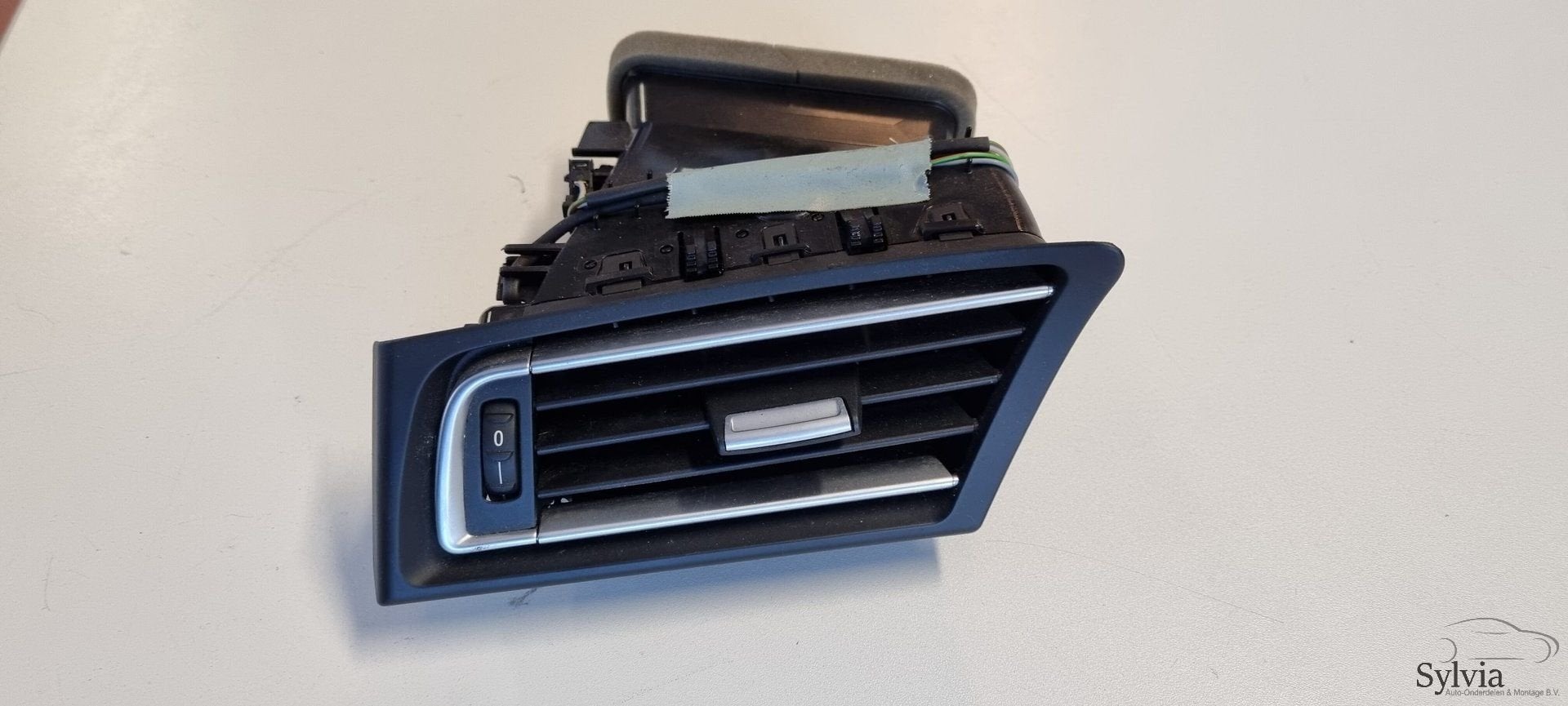 Luchtrooster ventilatie links dashboard BMW 7 serie F01 F02, Gebruikt, -, -, Ophalen of Verzenden