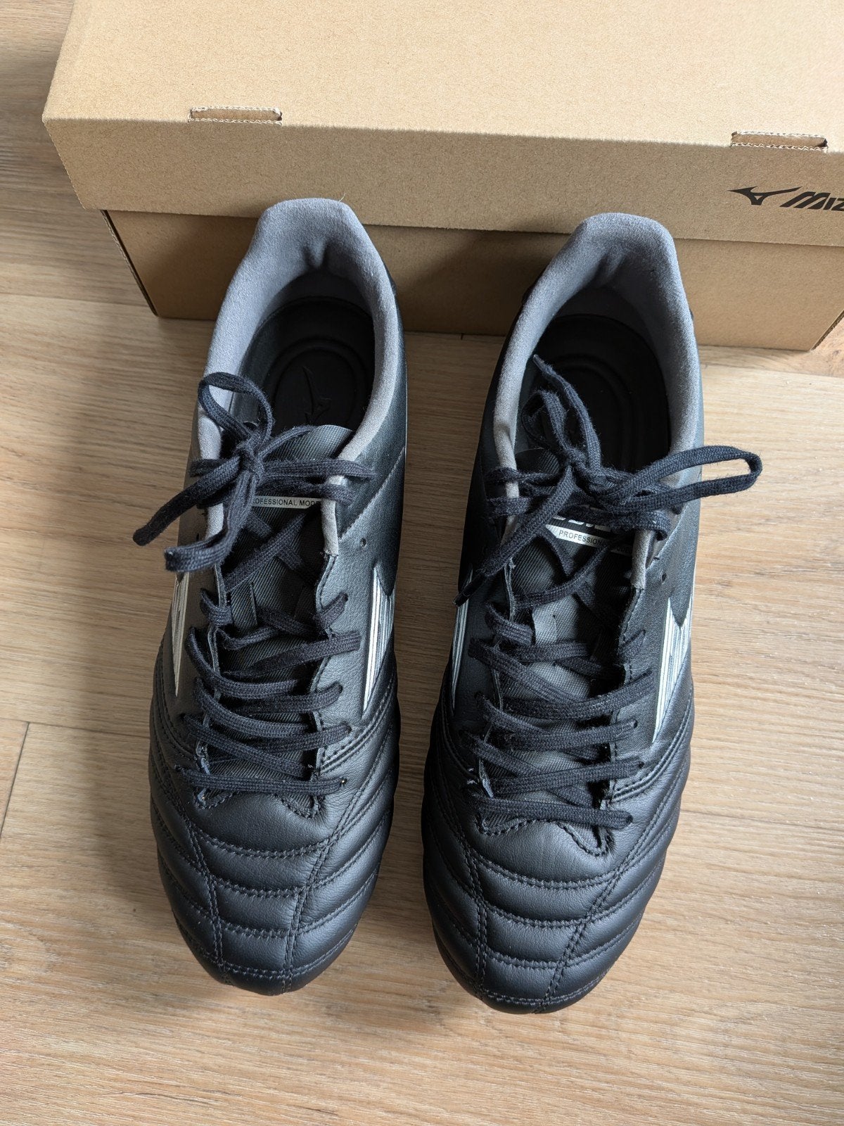 Mizuno Morelia PRO AG voetbalschoenen maat 40,5, Sport en Fitness, Voetbal, Ophalen, Nieuw, Schoenen