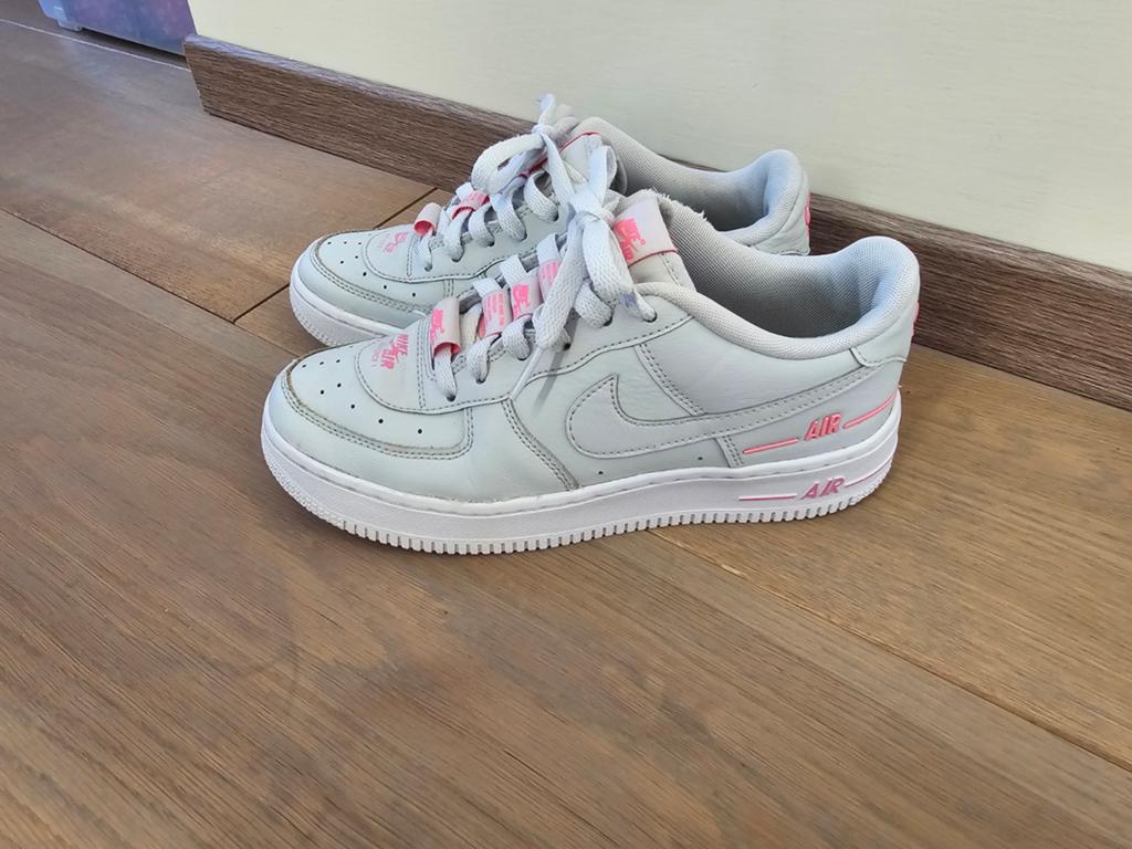 Nike Air Force 1 LV8 3 sneakers - maat 36,5, Meisje, Sportschoenen, Ophalen of Verzenden, Nike air