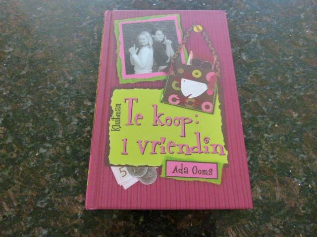 Te koop: 1 vriendin - Ada Ooms - meisjes leesboek, Ophalen of Verzenden, Zo goed als nieuw, Ada ooms, Fictie