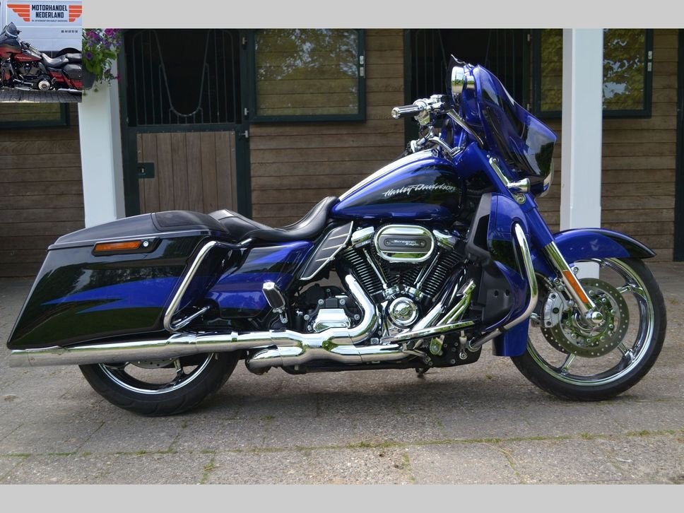 HARLEY-DAVIDSON STREET GLIDE CVO FLHXSE BJ17 114 cub 1e eig., 2 cilinders, HARLEY-DAVIDSON, Motorrijbewijs A, Bedrijf