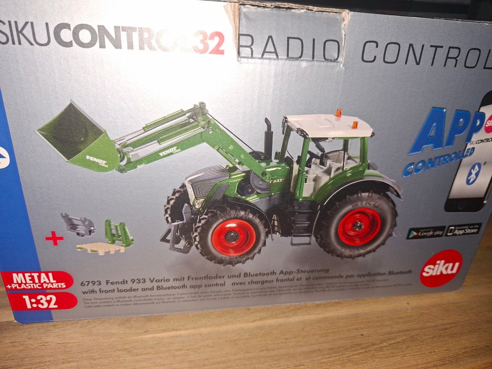 Siku radio controlled Fendt 933 Vario met voorlader, Ophalen, Tractor of Landbouw, SIKU