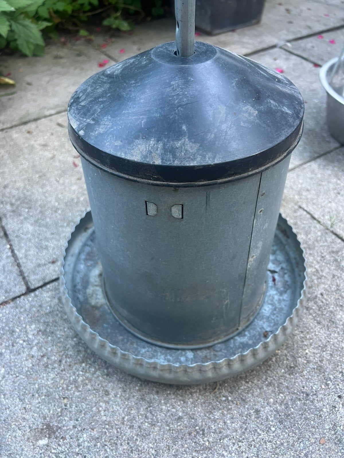 Kippen voer en water bak, Ophalen, Zo goed als nieuw, Drinken en Voederen