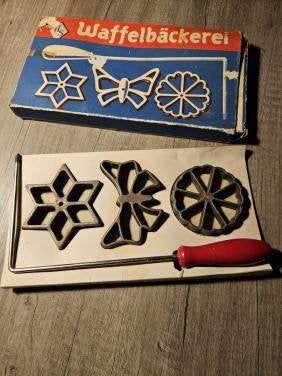 Mooi vintage gietijzeren koek en wafelvorm/pers, germany ddr, Antiek en Kunst, Antiek | Keukenbenodigdheden, Ophalen of Verzenden