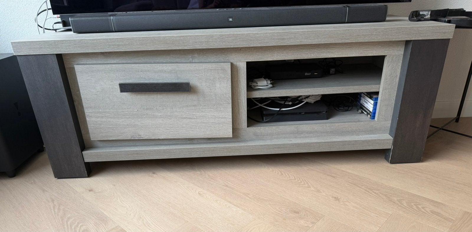 Tv meubel, Ophalen, Gebruikt, 100 tot 150 cm, Minder dan 100 cm