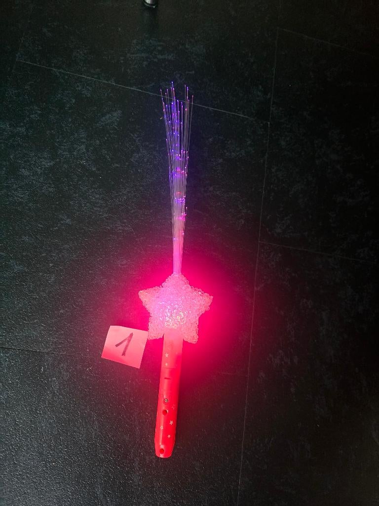 Lichtgevende toverstaf 40 cm, Ophalen of Verzenden, Zo goed als nieuw, Meisje