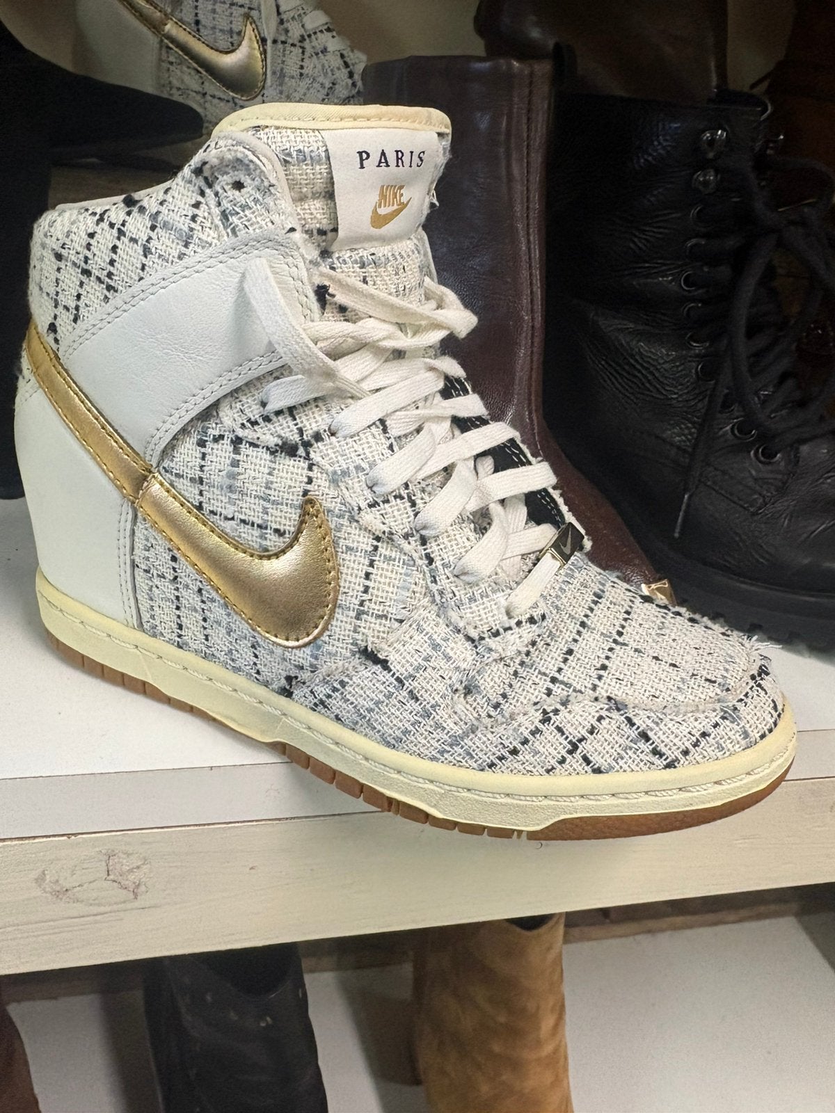 Nike WMNS Dunk Sky High City ‘Paris’ (36,5), Ophalen of Verzenden, Zo goed als nieuw, Overige kleuren, Sneakers of Gympen
